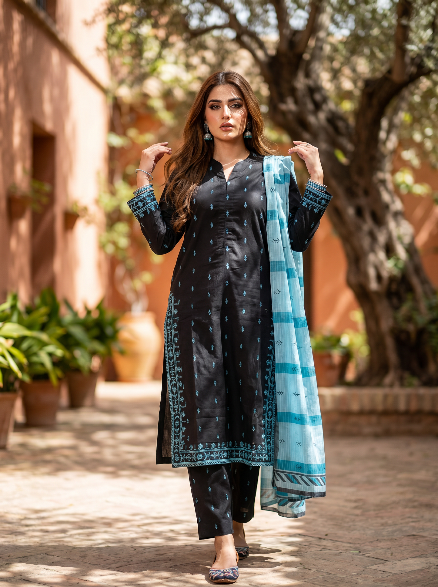 3 PIECE EMBROIDED LAWN SUIT BLACK KMB 4001