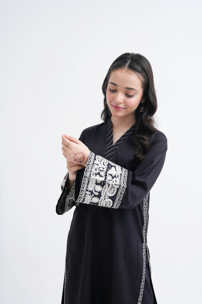 2 PIECE EMRODERED LAWN SUIT BLACK KV-1024