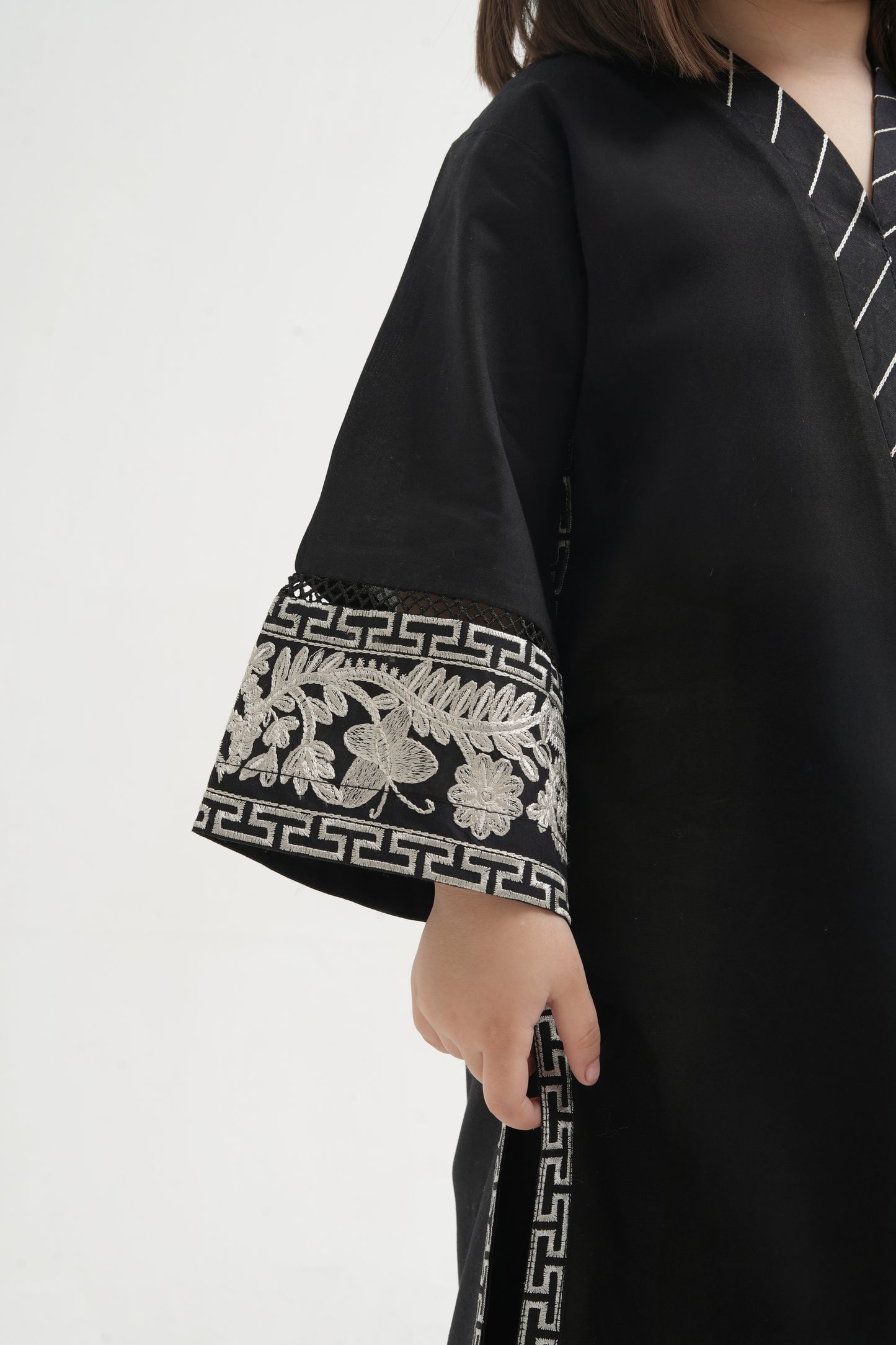 2 PIECE EMRODERED LAWN SUIT BLACK KV-1024