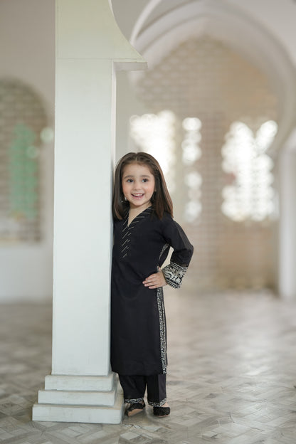 2 PIECE EMRODERED LAWN SUIT BLACK KV-1024