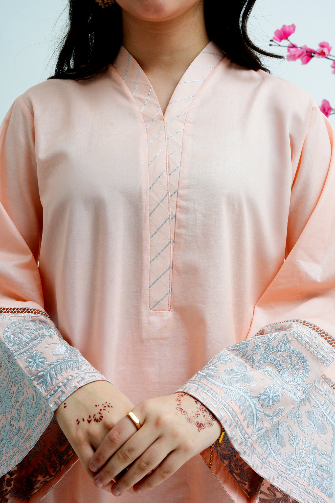 2 PIECE EMRODERED LAWN SUIT PEACH KV-2023