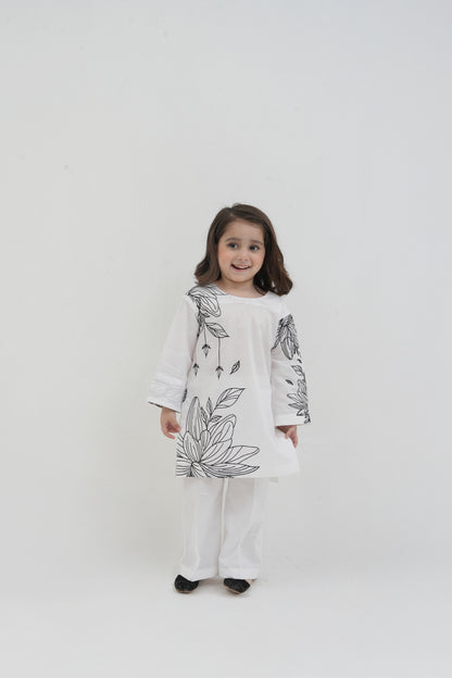 2 PIECE EMRODERED LAWN SUIT WHITE KRS-1022