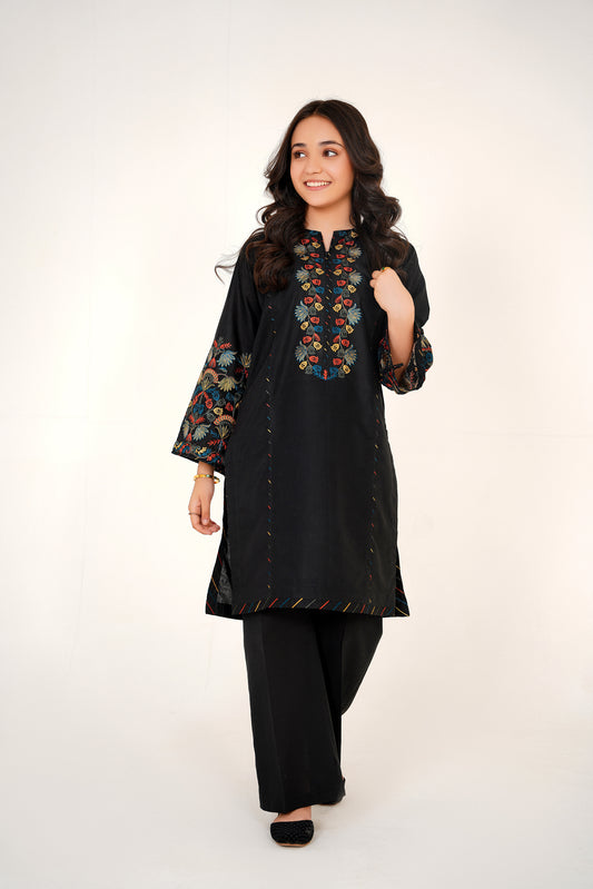 2 PIECE EMBROIDERED LAWN SUIT BLACK KDR 2101