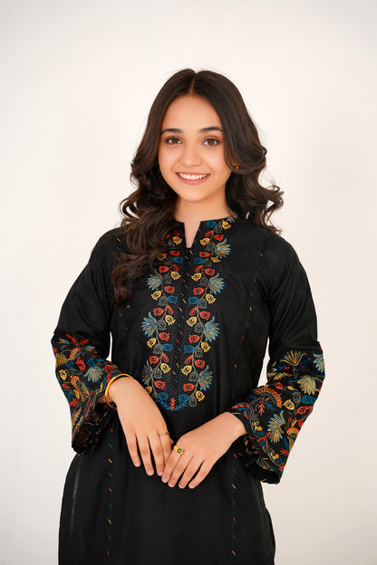 2 PIECE EMBROIDERED LAWN SUIT BLACK KDR 2101