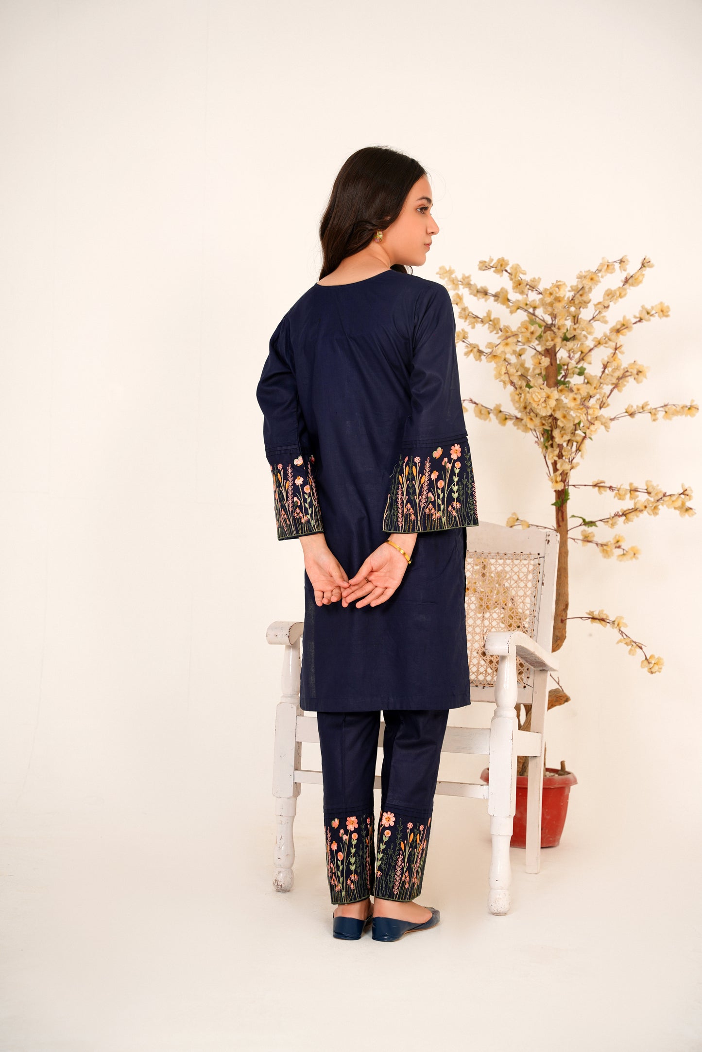 2 PIECE EMBROIDERED LAWN SUIT SINGLE BORDER NAVY BLUE 2102
