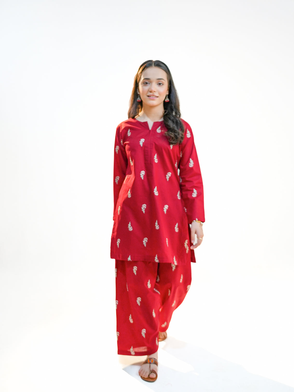 2 PIECE EMBROIDERED LAWN SUIT MAROON KFM-1020