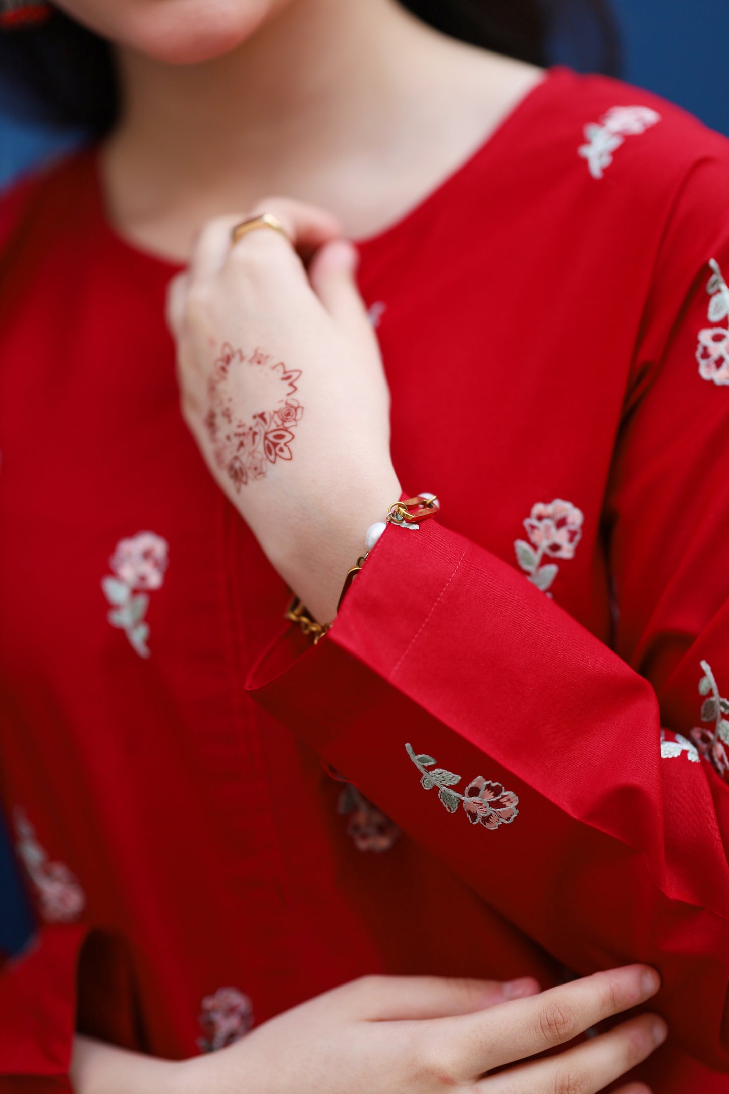 2 PIECE EMBROIDERED LAWN SUIT MAROON KFM-1020