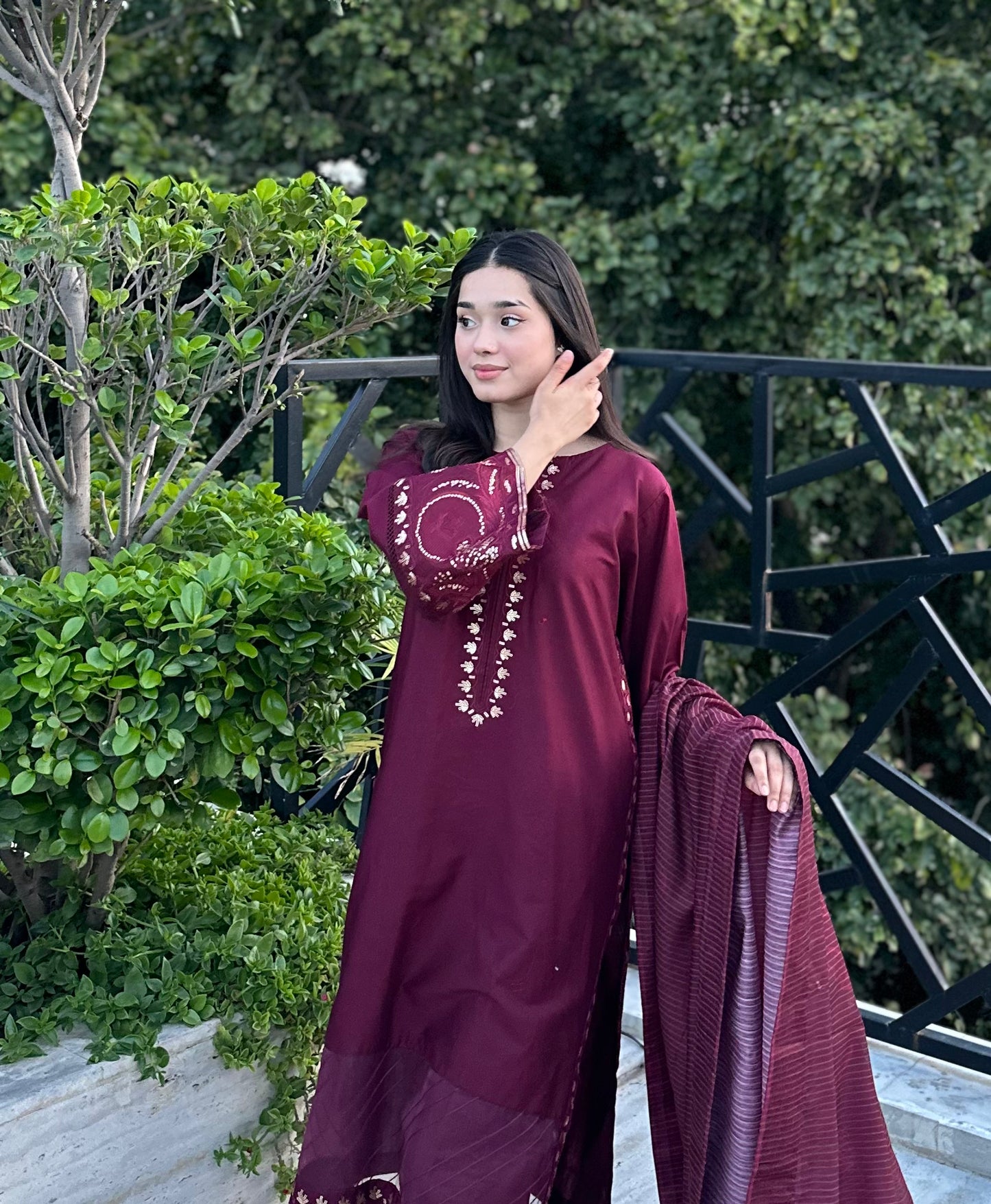 3 PIECE EMBROIDED LAWN SUIT MAROON KCG 4002